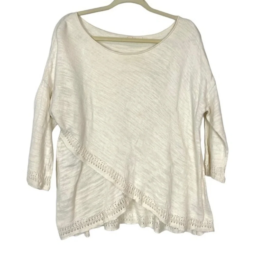 Anthropologie Moth Medium Soft Knit Cream pullover Lightweight sweater Neutral